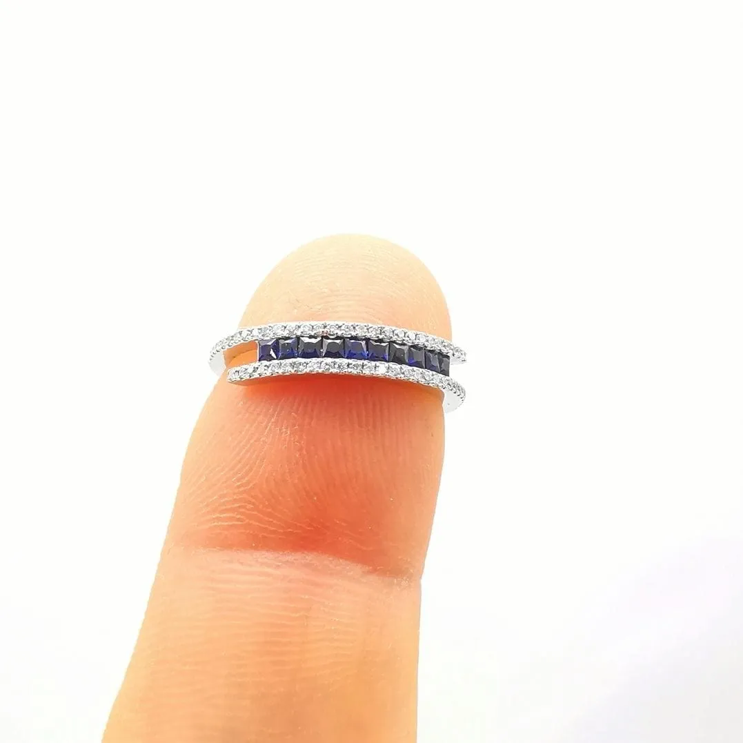 Bague en or blanc sertie de 56 diamants et 10 saphirs sold by 58 Facettes product image thumbnail 4