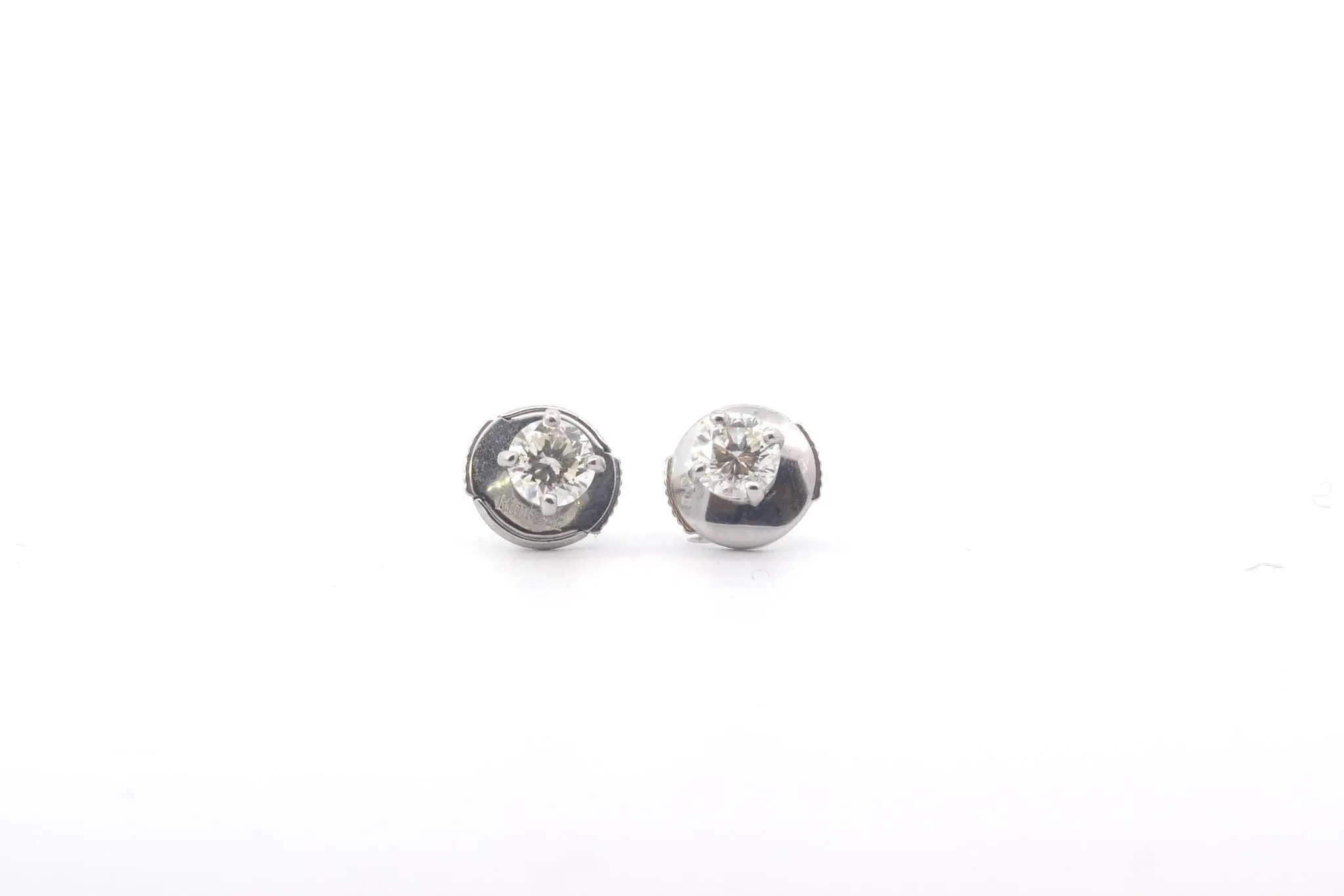 Boucles d’oreilles puces diamants 0.58ct sold by 58 Facettes product image thumbnail 2