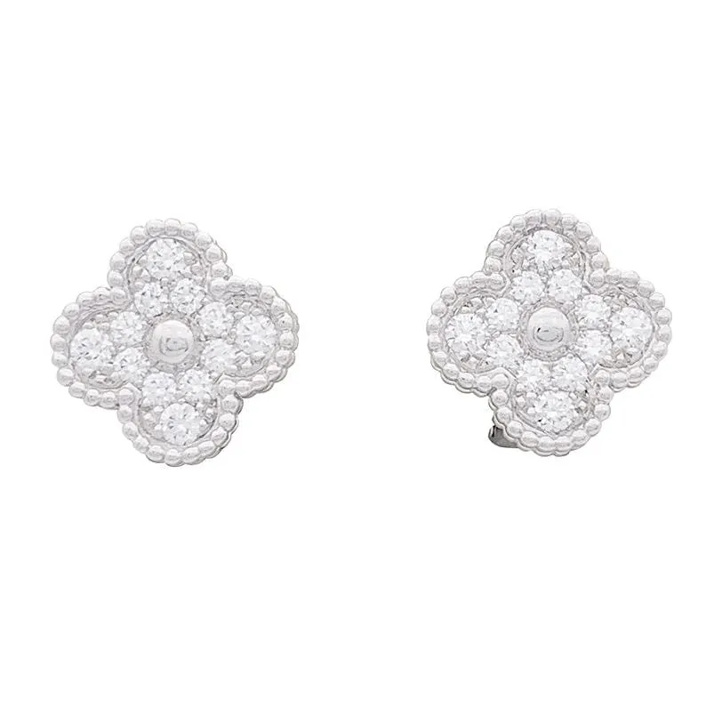 Boucles d'oreilles Van Cleef & Arpels "Vintage Alhambra" or blanc, diamants. sold by 58 Facettes product image thumbnail 2