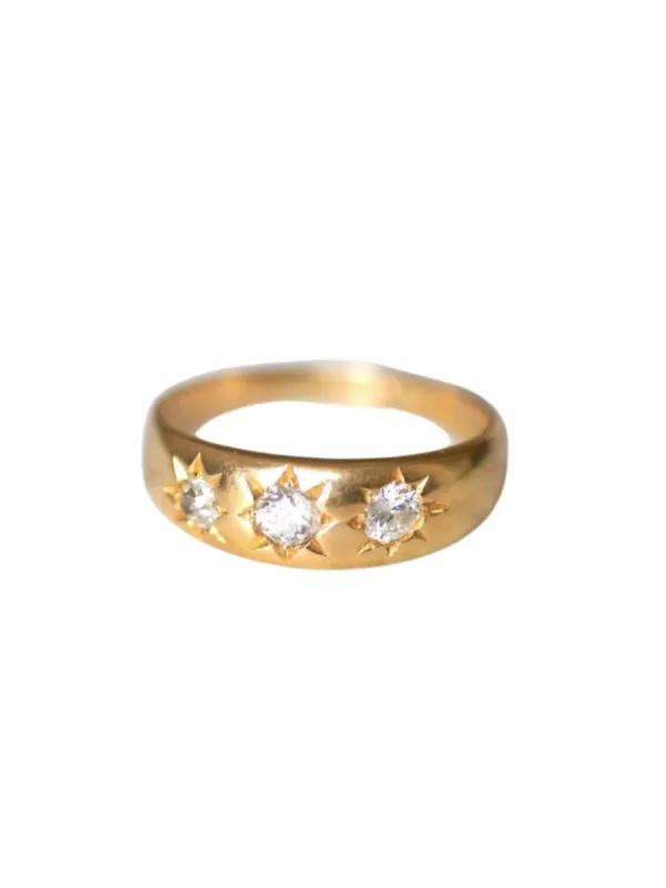 Bague jonc victorienne en or jaune 18Kt et trois diamants made by 58 Facettes