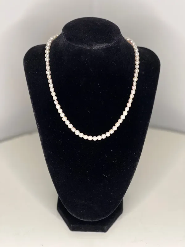 Collier Perles De Culture Fermoir Argent 41,5 Cm Pb 15,86 Gr sold by 58 Facettes