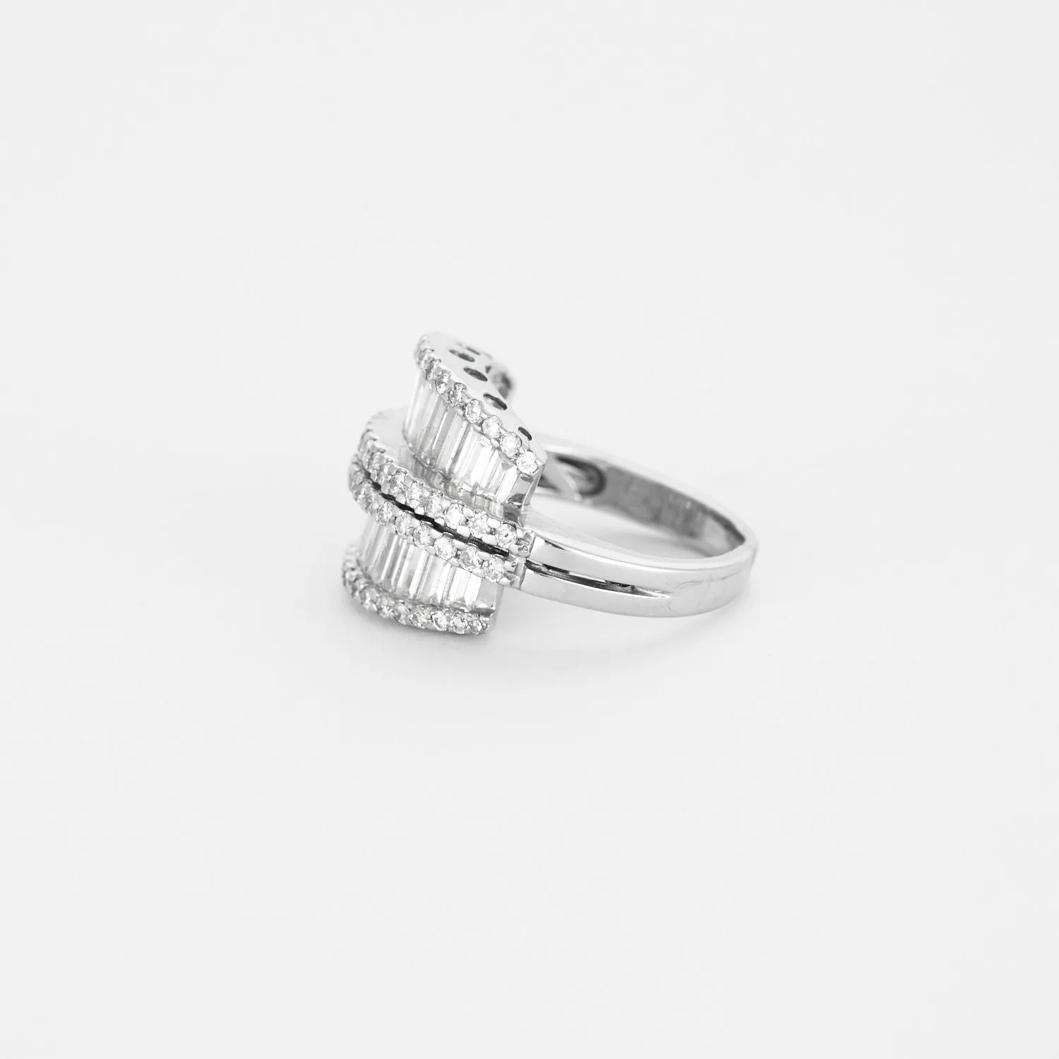 Les Deux Mondes - Bague en or blanc 750 sertie de diamants sold by 58 Facettes product image thumbnail 5