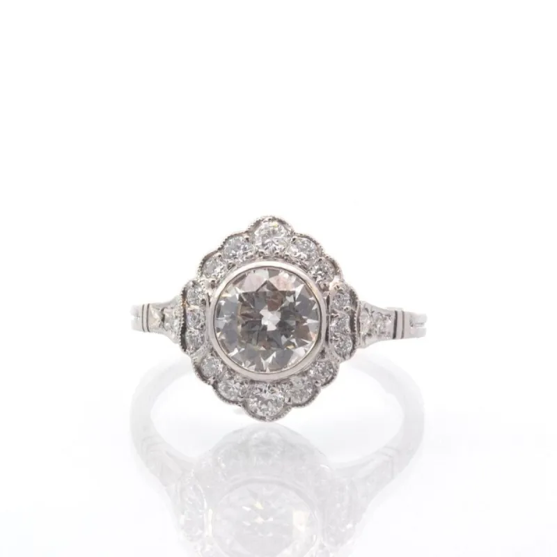 Bague vintage diamant en platine sold by 58 Facettes