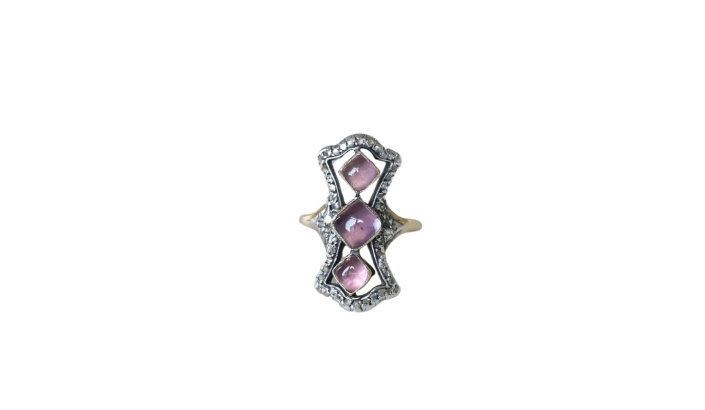 Bague marquise améthystes et diamants sold by 58 Facettes