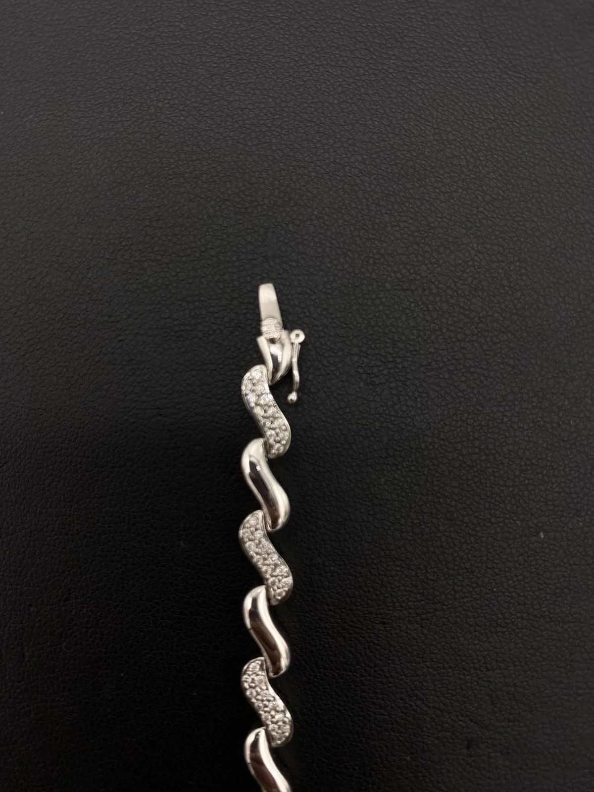 Bracelet rivière de diamants or blanc sold by 58 Facettes product image thumbnail 4