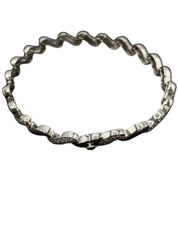 Bracelet rivière de diamants or blanc sold by 58 Facettes