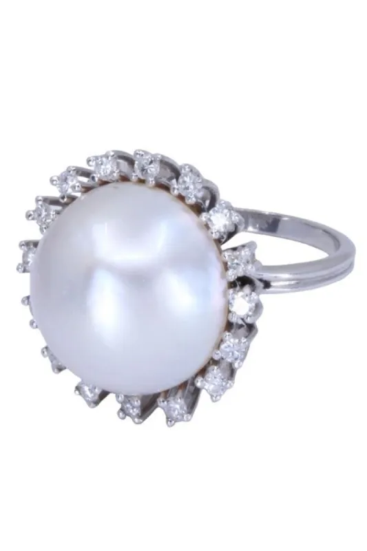 Bague dôme Or blanc Perle Diamant sold by 58 Facettes