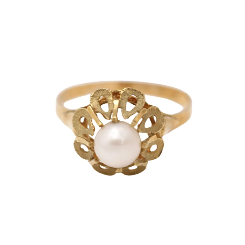 Bague en or avec perle sold by 58 Facettes