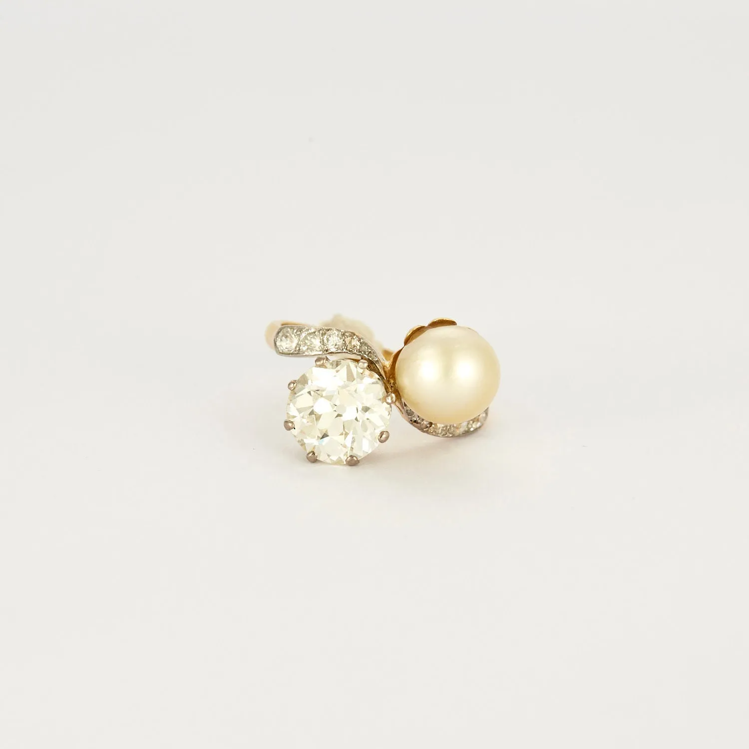 Bague Toi et Moi or jaune et gris perle et diamants sold by 58 Facettes product image thumbnail 3