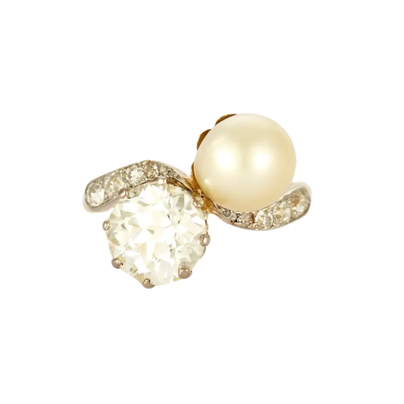 Bague Toi et Moi or jaune et gris perle et diamants sold by 58 Facettes