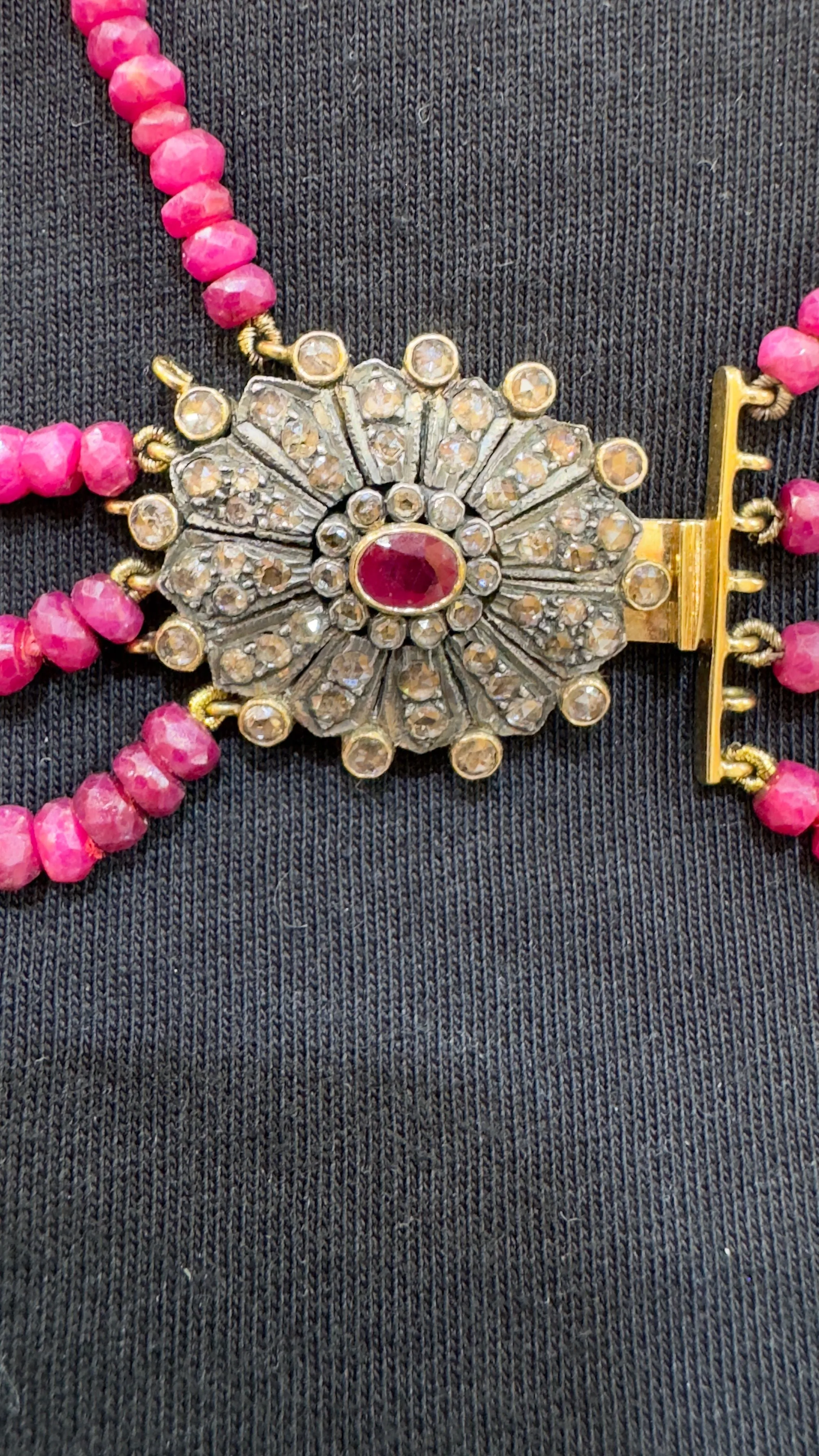 Collier ancien 4 rangs perles de rubis sold by 58 Facettes product image thumbnail 4