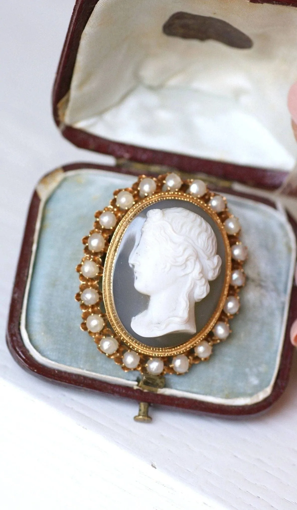 Broche camée agate et perles fines sold by 58 Facettes product image thumbnail 4