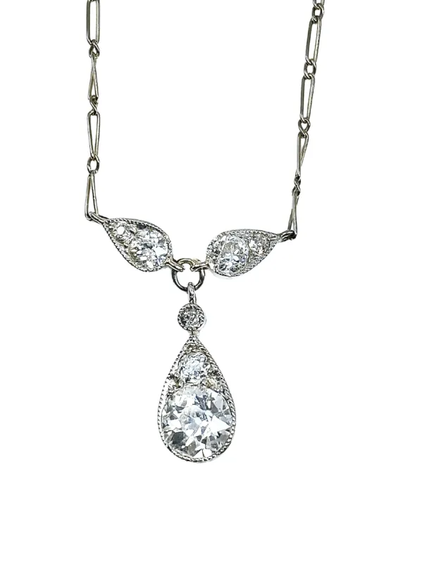 Collier pendentif en or blanc 18 carats et diamants, vers 1910/1920 sold by 58 Facettes