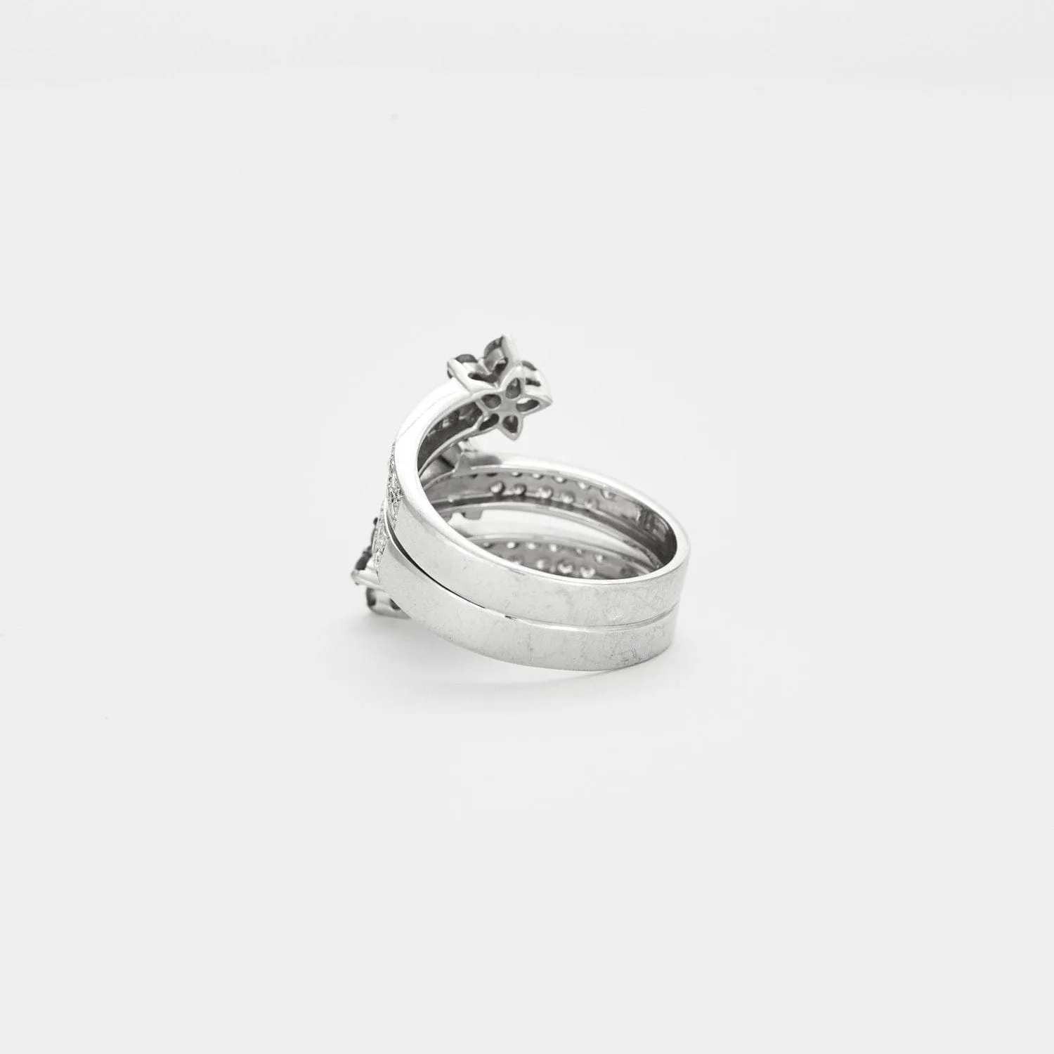 Bague trois joncs en or gris avec diamants sold by 58 Facettes product image thumbnail 4