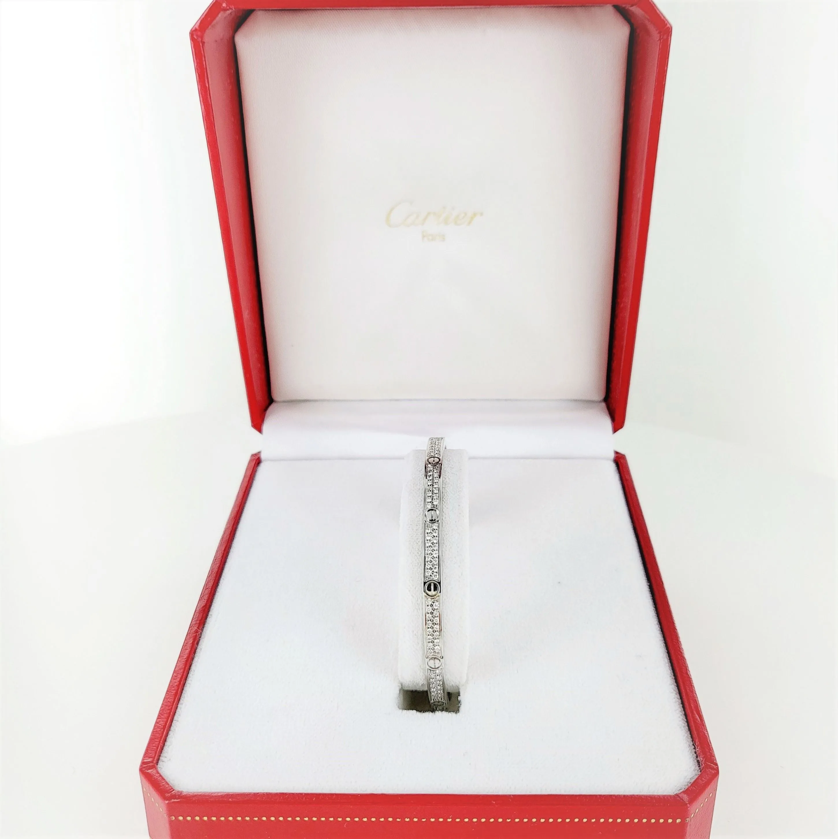 CARTIER - Bracelet love or blanc pavé diamants sold by 58 Facettes product image thumbnail 5