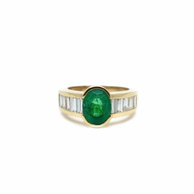 Bague émeraude serti demi-clos sold by 58 Facettes