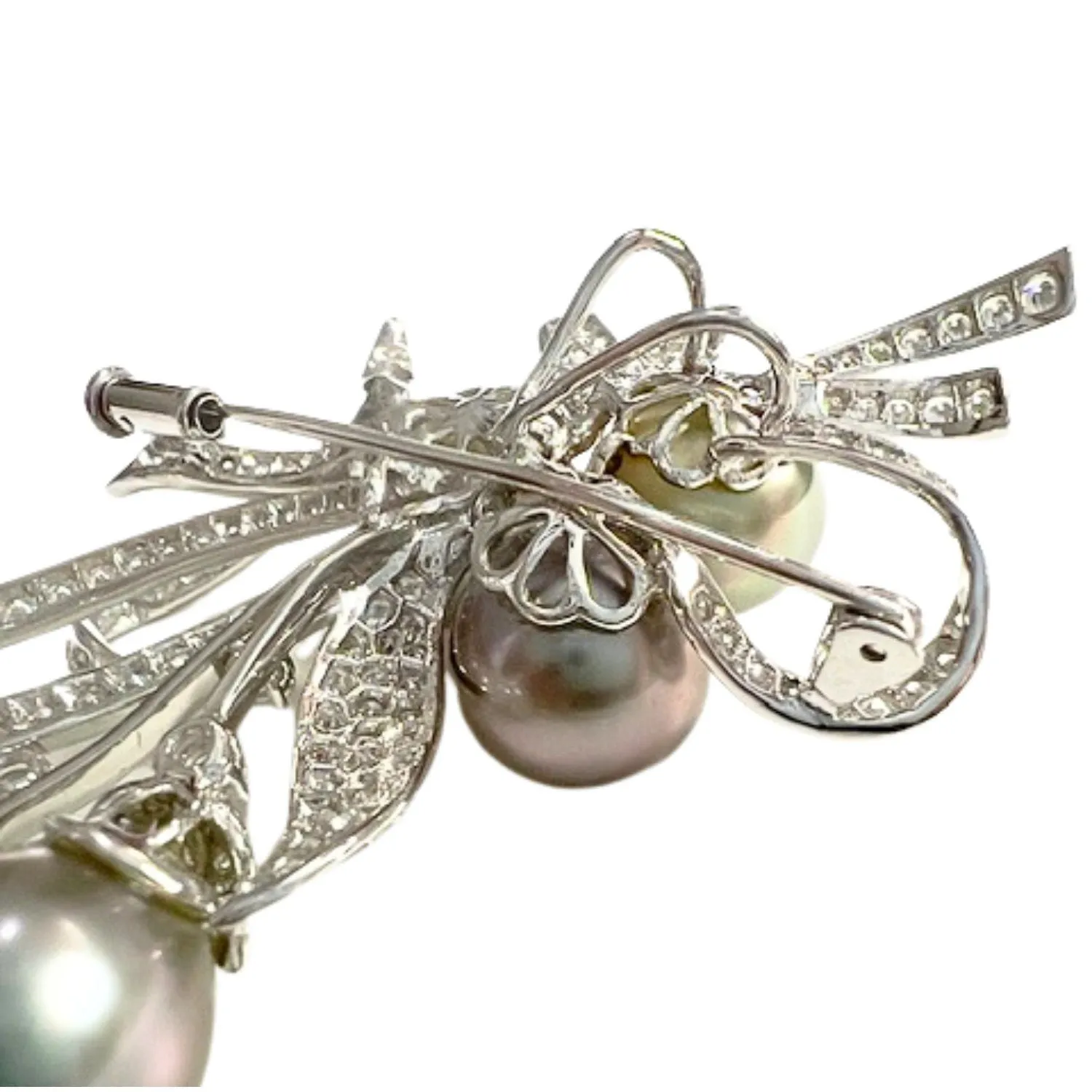 Broche pendentif en or blanc avec diamants et perles de culture sold by 58 Facettes product image thumbnail 5
