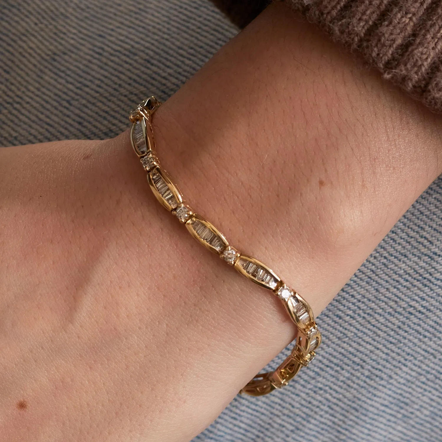Bracelet diamants taille baguette or jaune 18k sold by 58 Facettes product image thumbnail 3