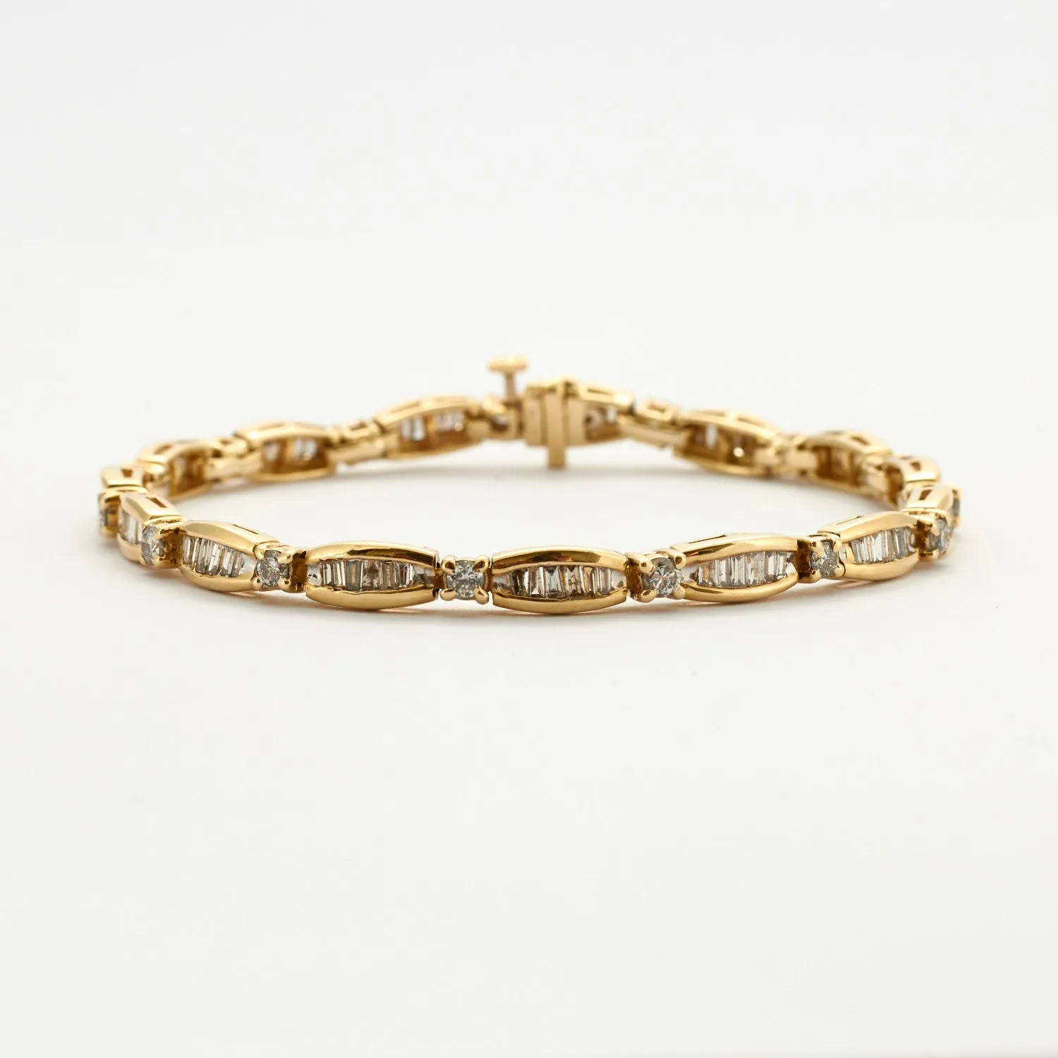 Bracelet diamants taille baguette or jaune 18k sold by 58 Facettes product image thumbnail 2