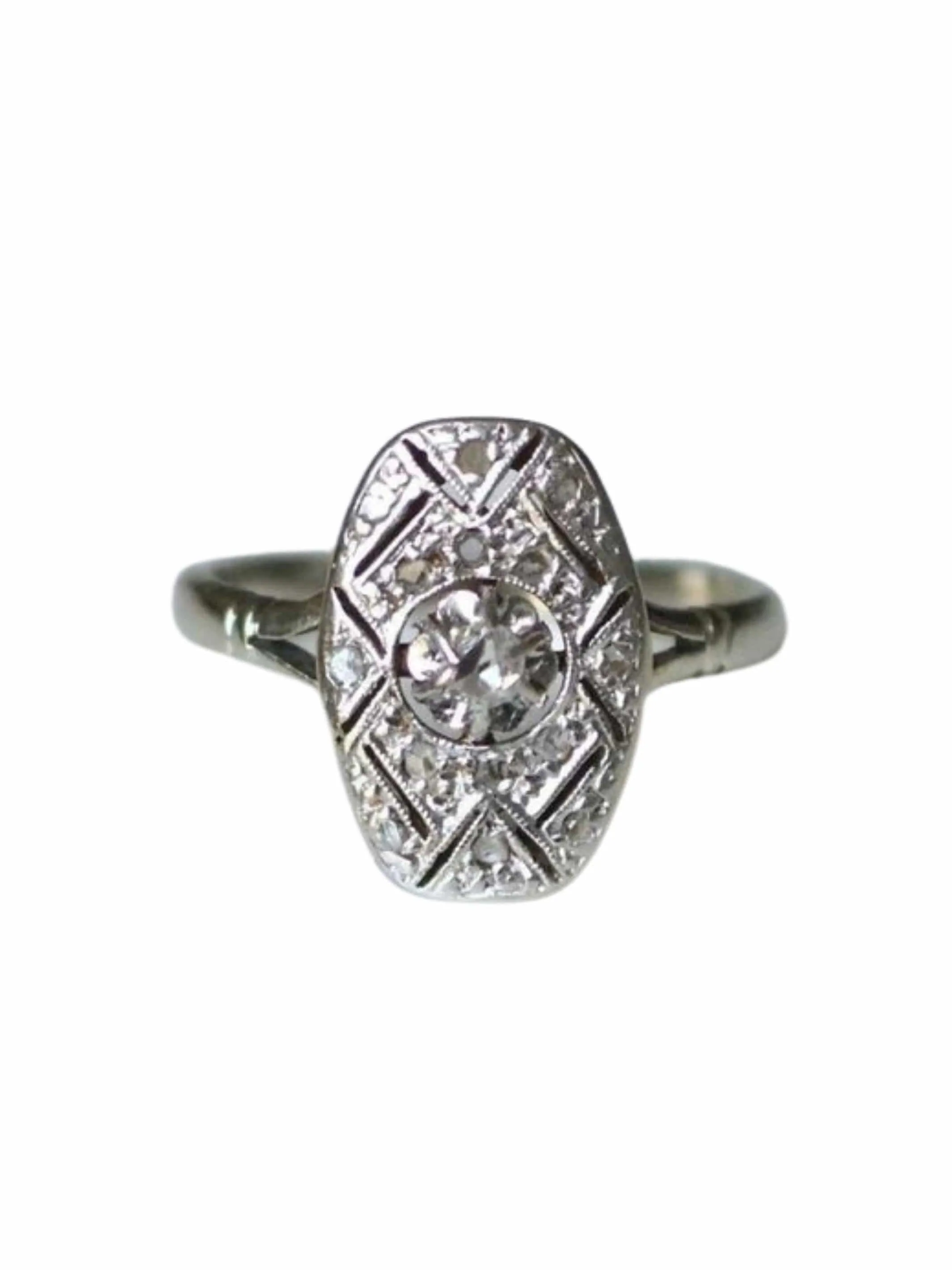 Bague de fiançailles rectangulaire Art Deco diamants sold by 58 Facettes