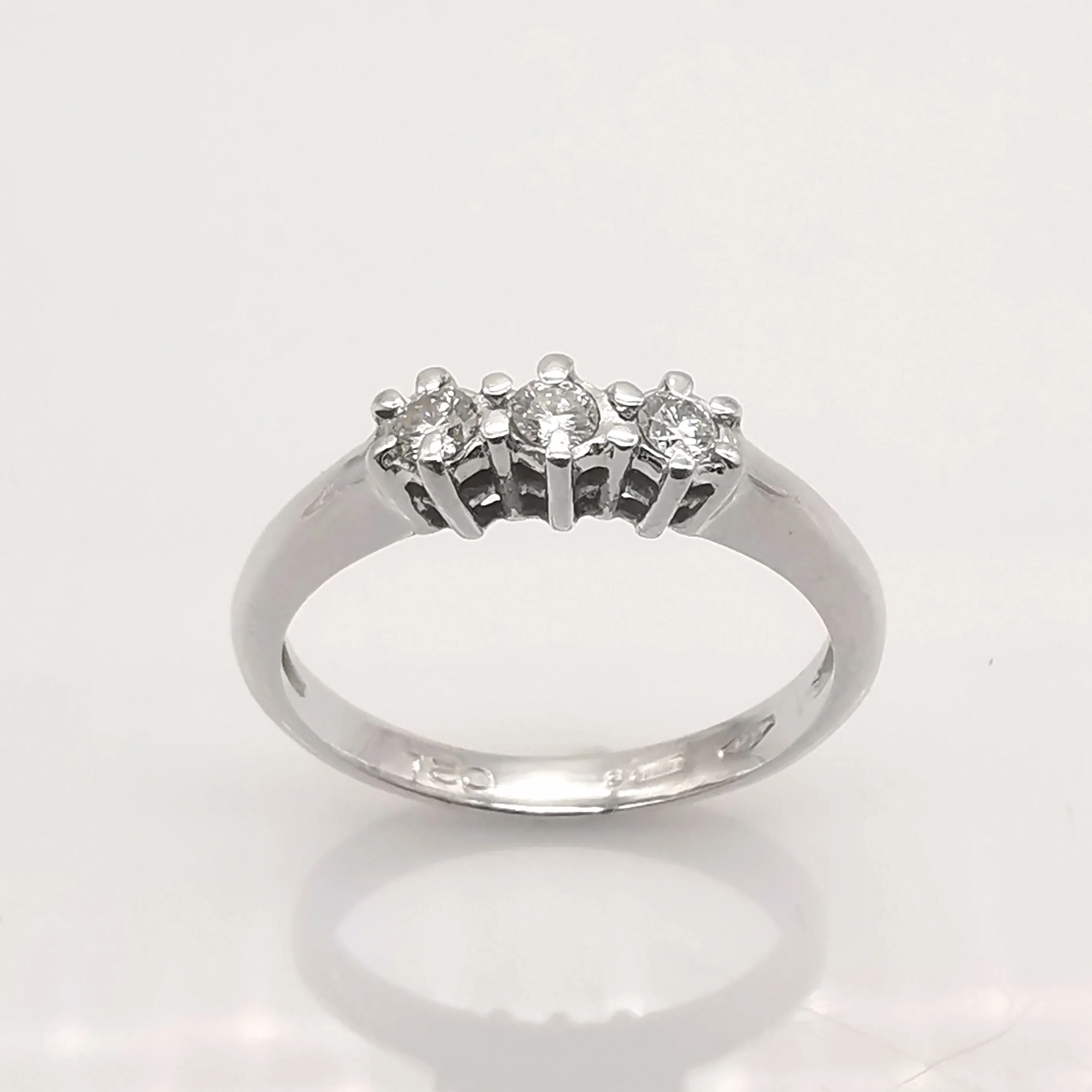 Bague en or et diamants sold by 58 Facettes product image thumbnail 3