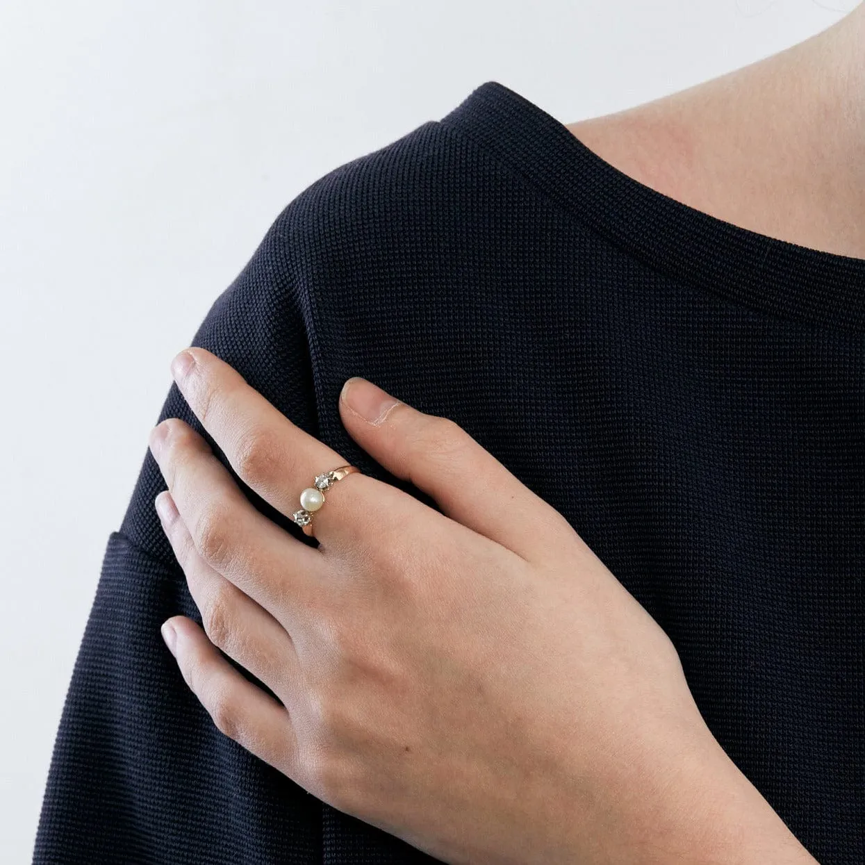 Bague perle et diamants sold by 58 Facettes product image thumbnail 3