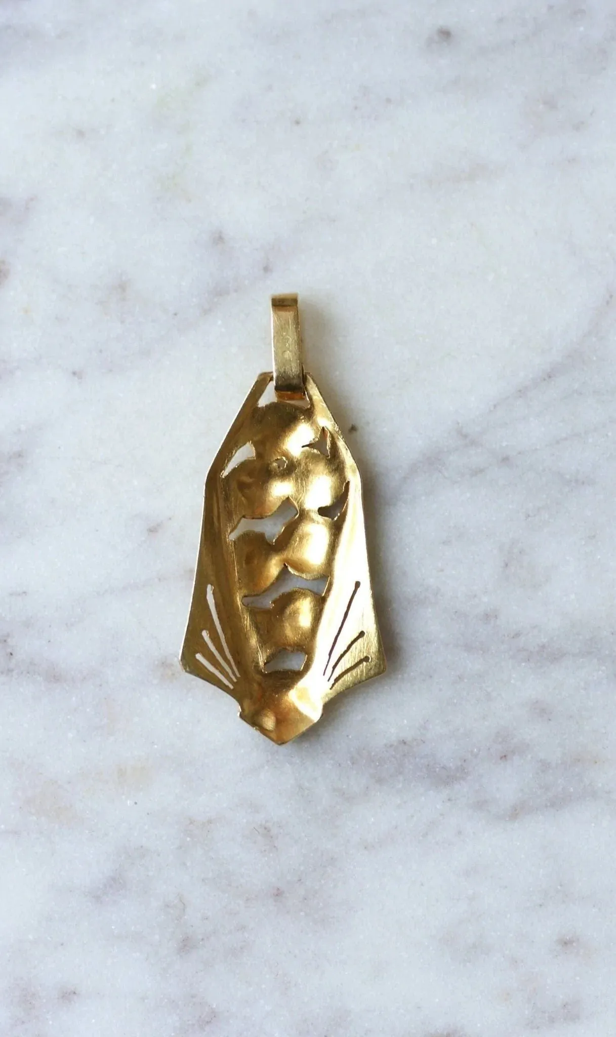 Pendentif Art Déco fleur or jaune et émail sold by 58 Facettes product image thumbnail 3