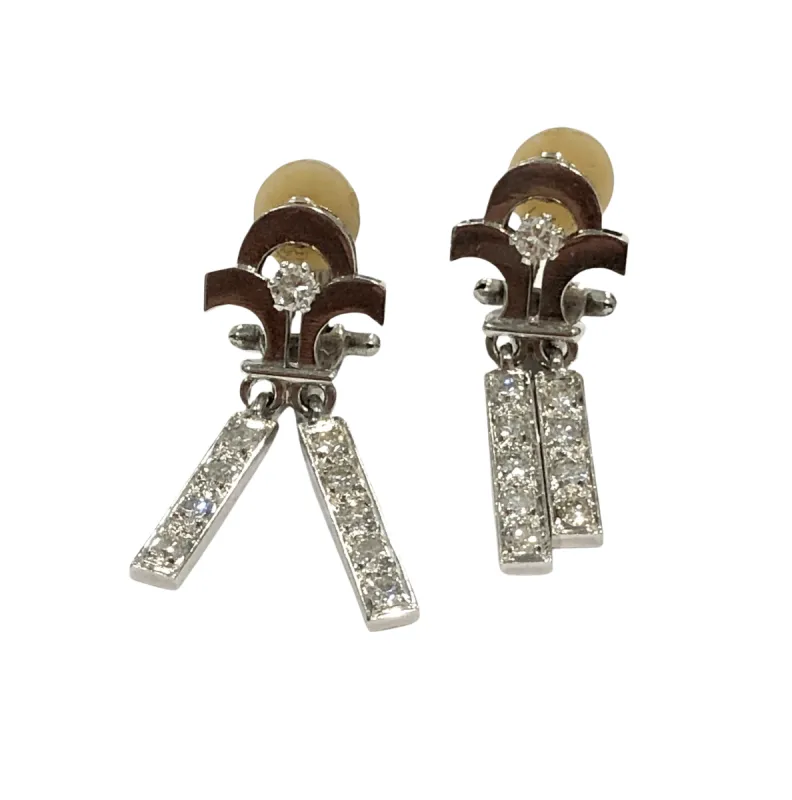 Boucles d'oreilles or blanc et diamants année 1960 sold by 58 Facettes