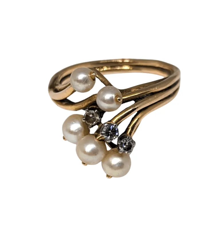Bague vintage perles et diamants sold by 58 Facettes