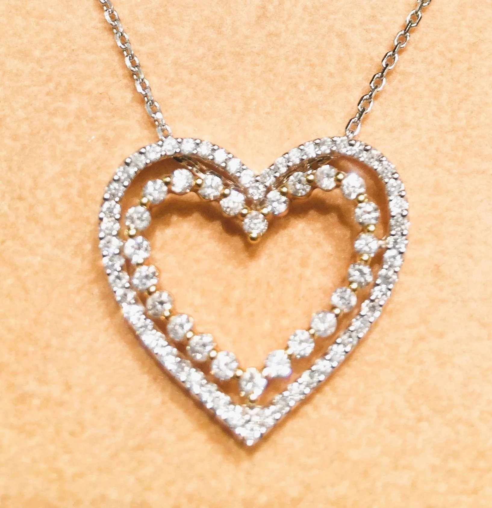 COLLIER PENDENTIF COEUR Diamants sold by 58 Facettes product image thumbnail 4