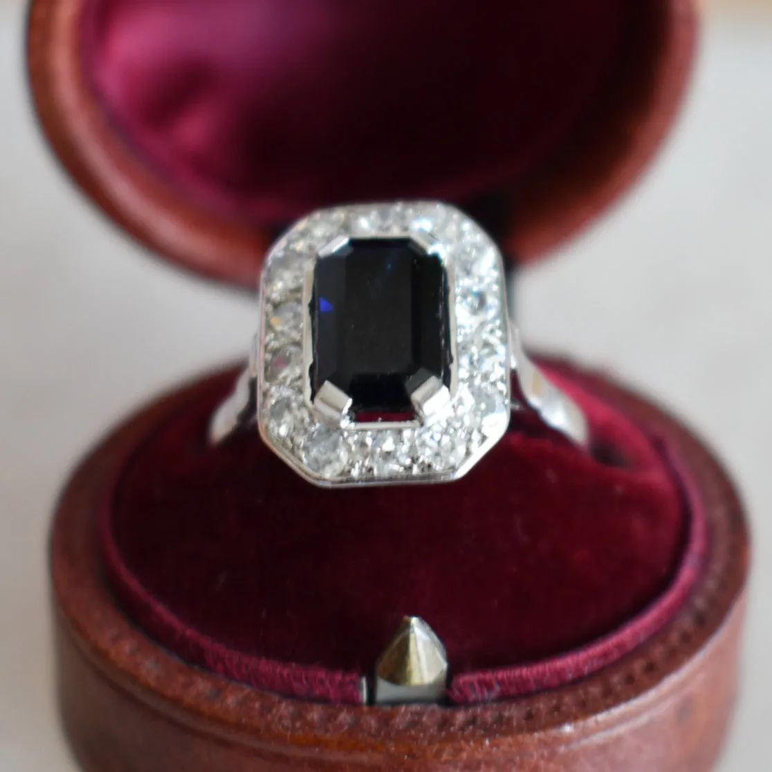 Bague or blanc saphir et diamants sold by 58 Facettes product image thumbnail 4