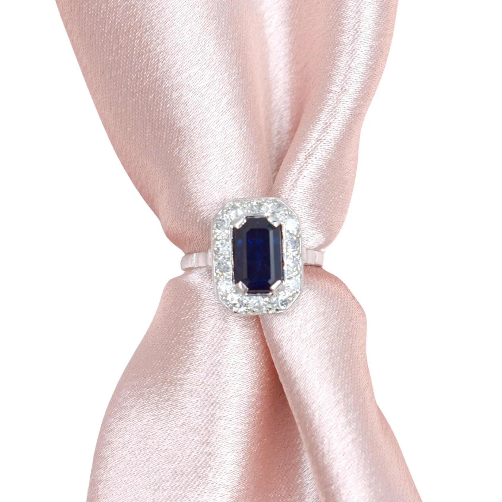 Bague or blanc saphir et diamants sold by 58 Facettes