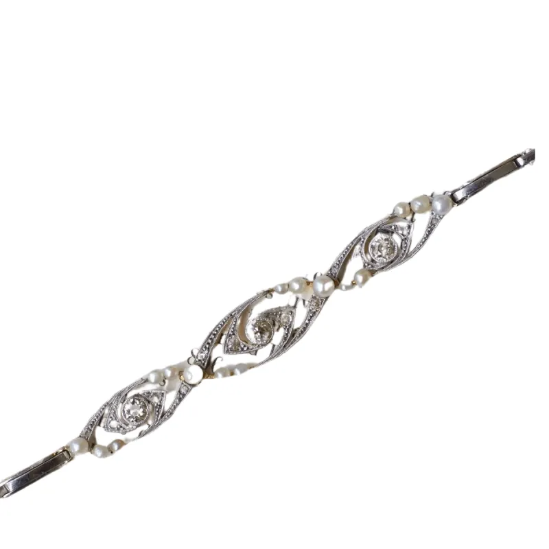 Bracelet Art Déco perles et diamants sur or et platine sold by 58 Facettes