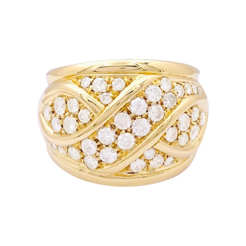 Bague pavage or jaune, diamants. sold by 58 Facettes
