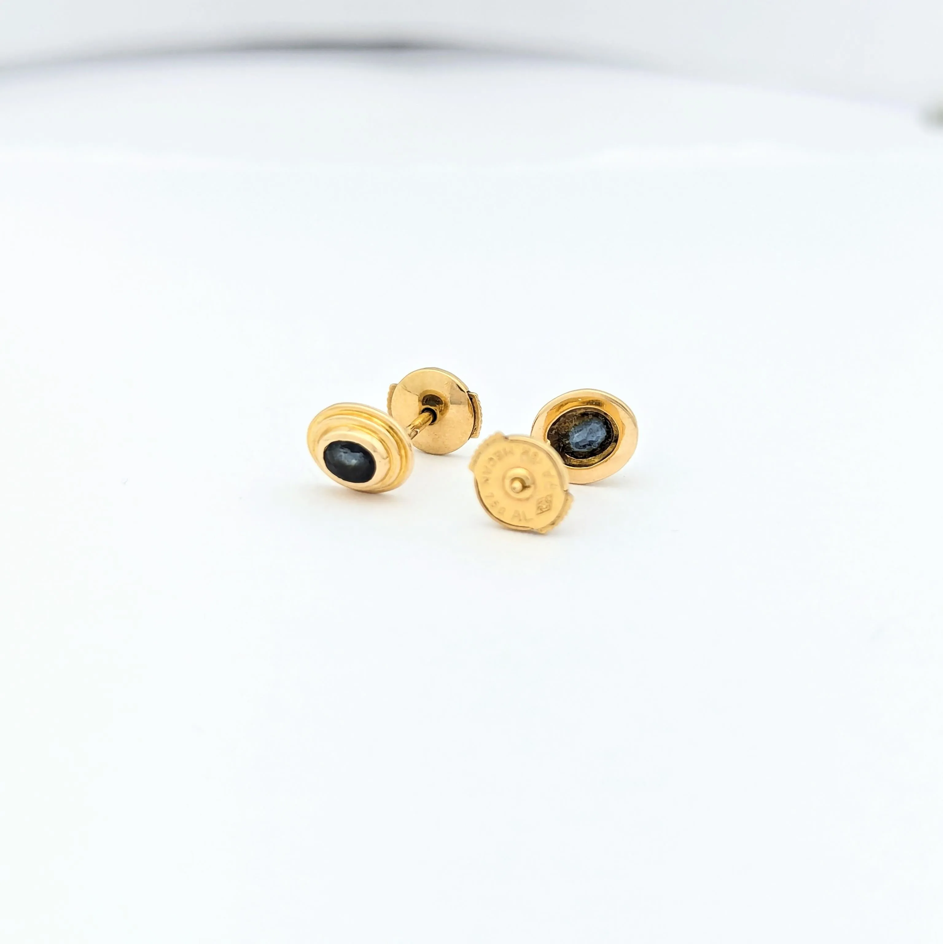 Boucles d'oreilles en or jaune et saphir sold by 58 Facettes product image thumbnail 4