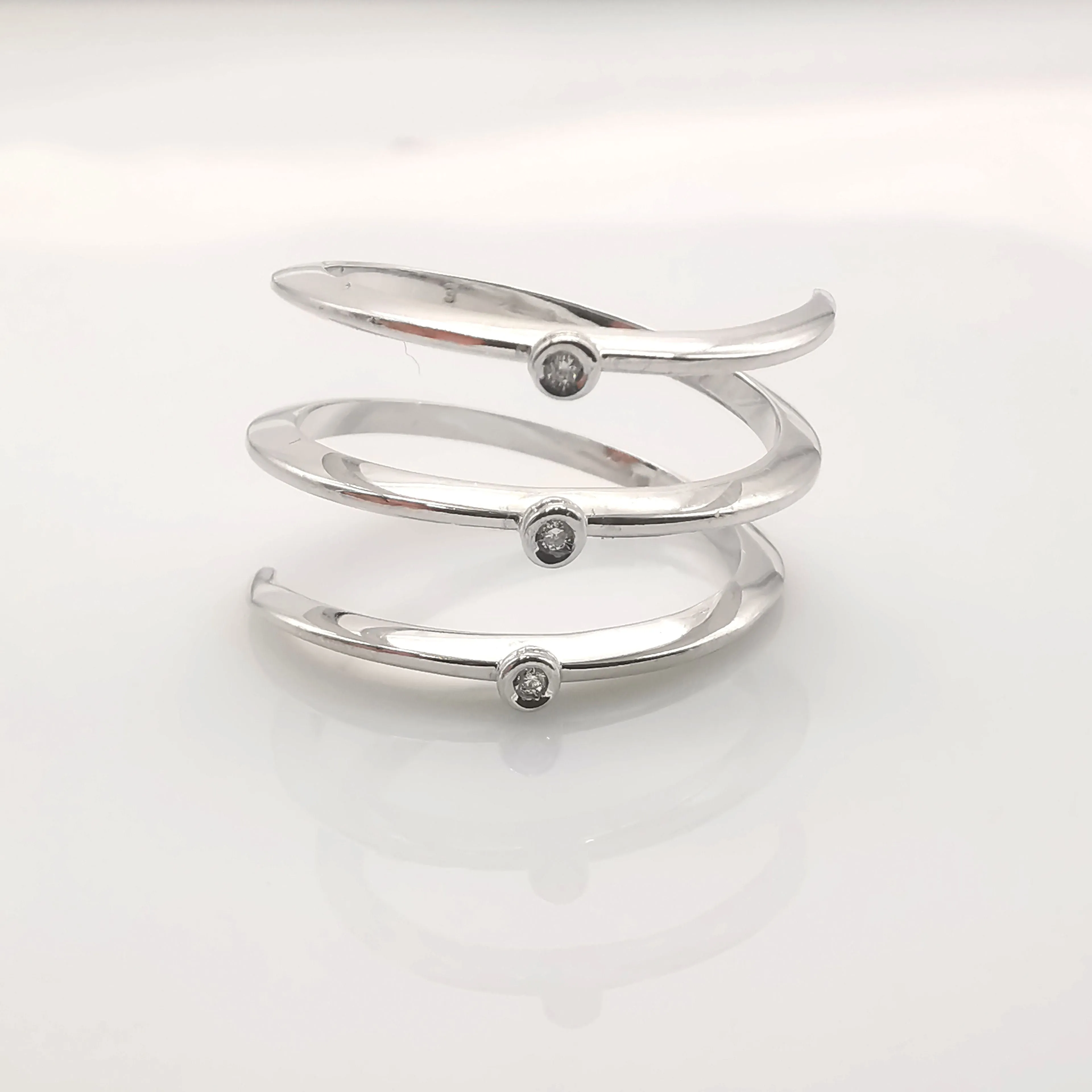 Bague en or et diamants sold by 58 Facettes product image thumbnail 2