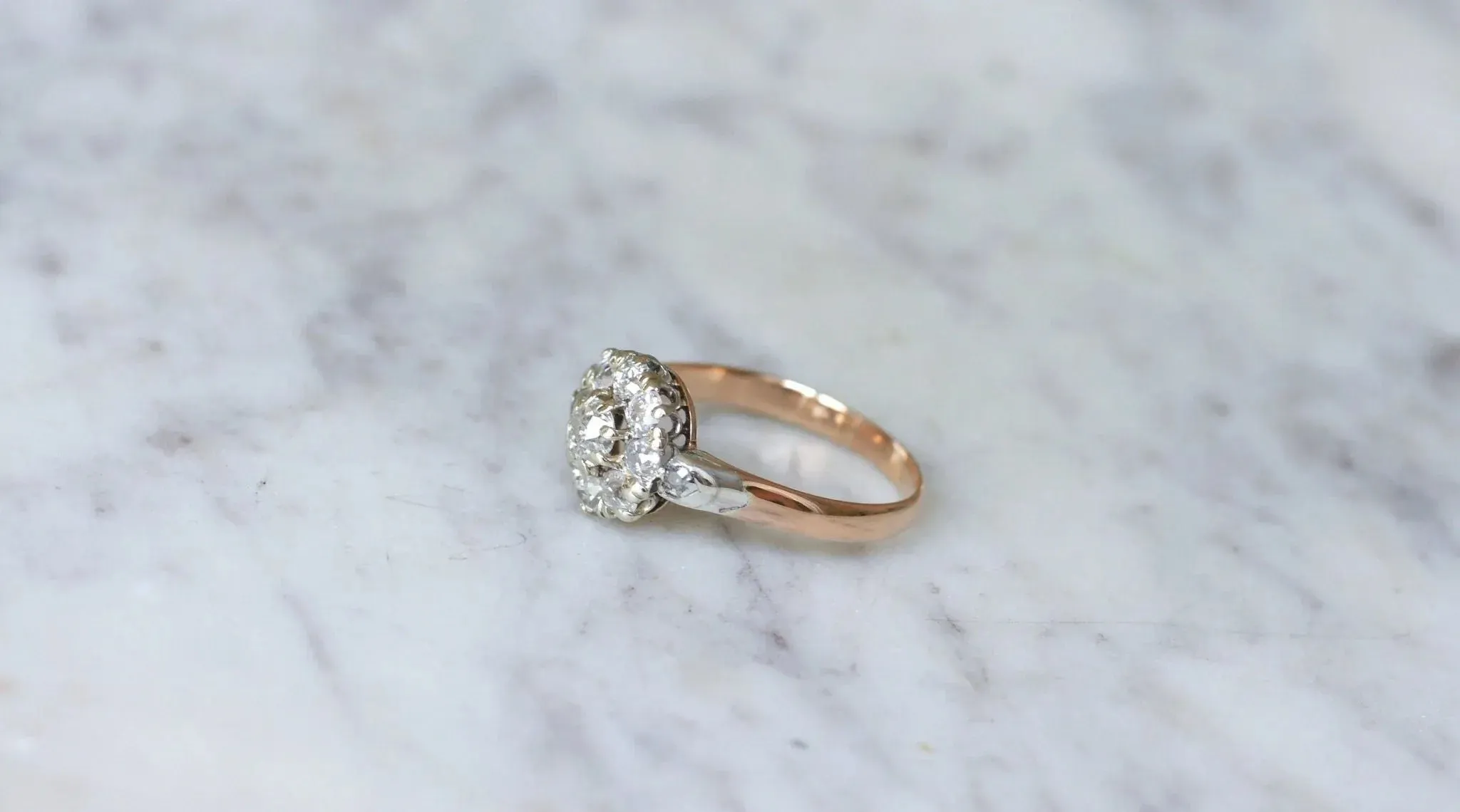 Bague marguerite or rose, platine et diamants sold by 58 Facettes product image thumbnail 5