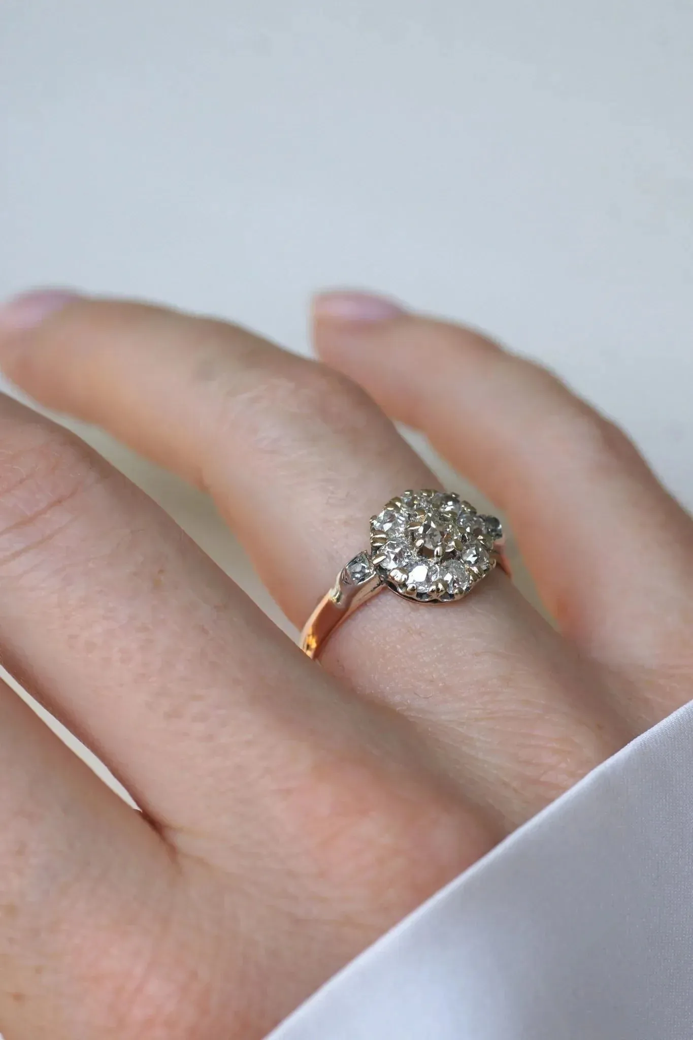 Bague marguerite or rose, platine et diamants sold by 58 Facettes product image thumbnail 2