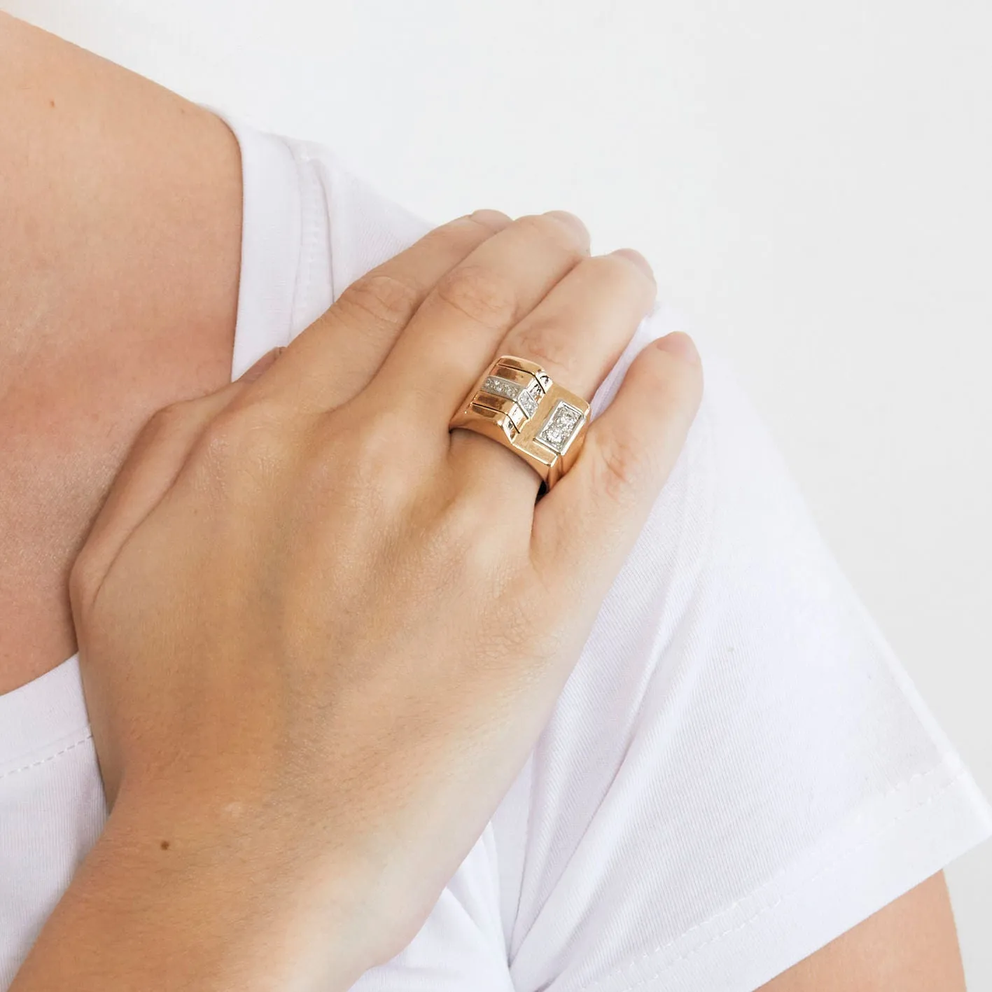 Bague Tank or jaune platine et diamants sold by 58 Facettes product image thumbnail 2