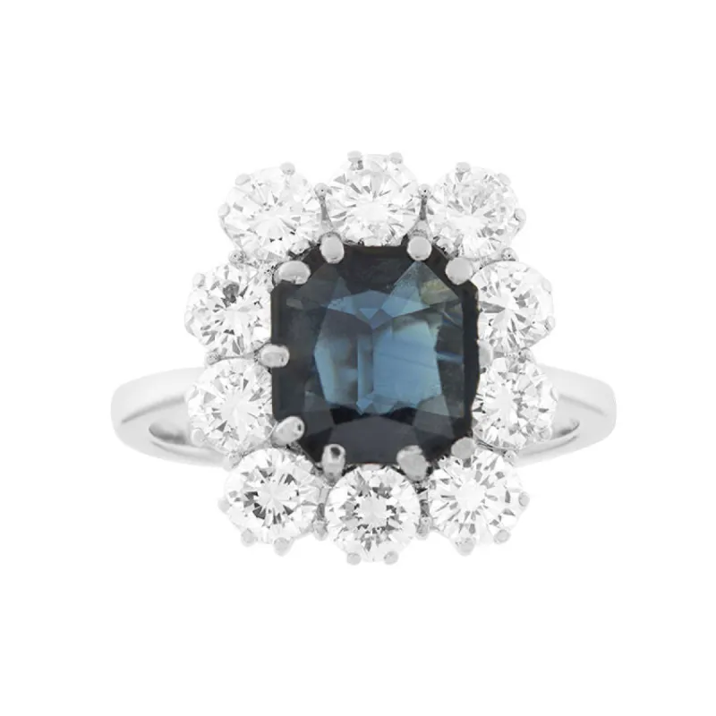Bague or blanc saphir entourage diamants sold by 58 Facettes