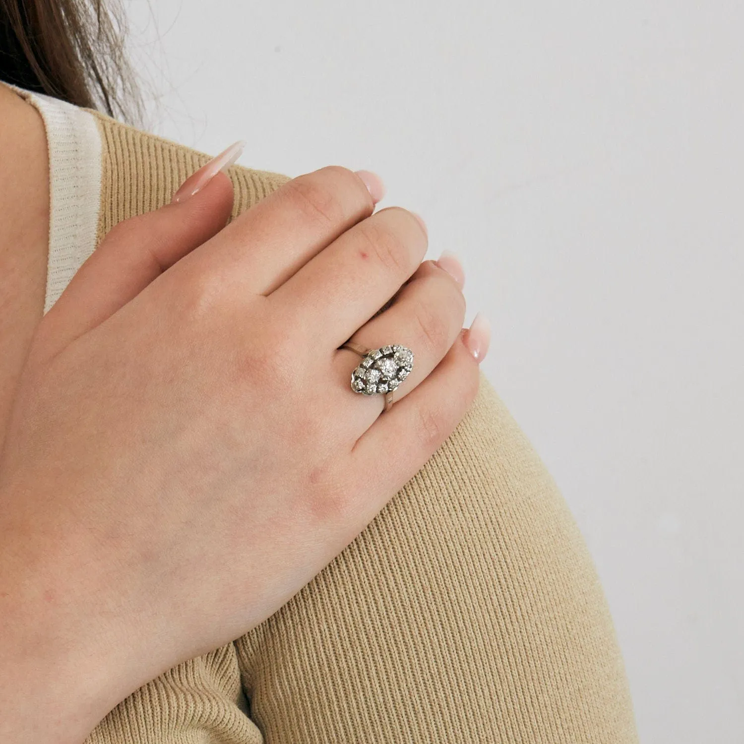 Bague marquise en or gris et diamants sold by 58 Facettes product image thumbnail 2