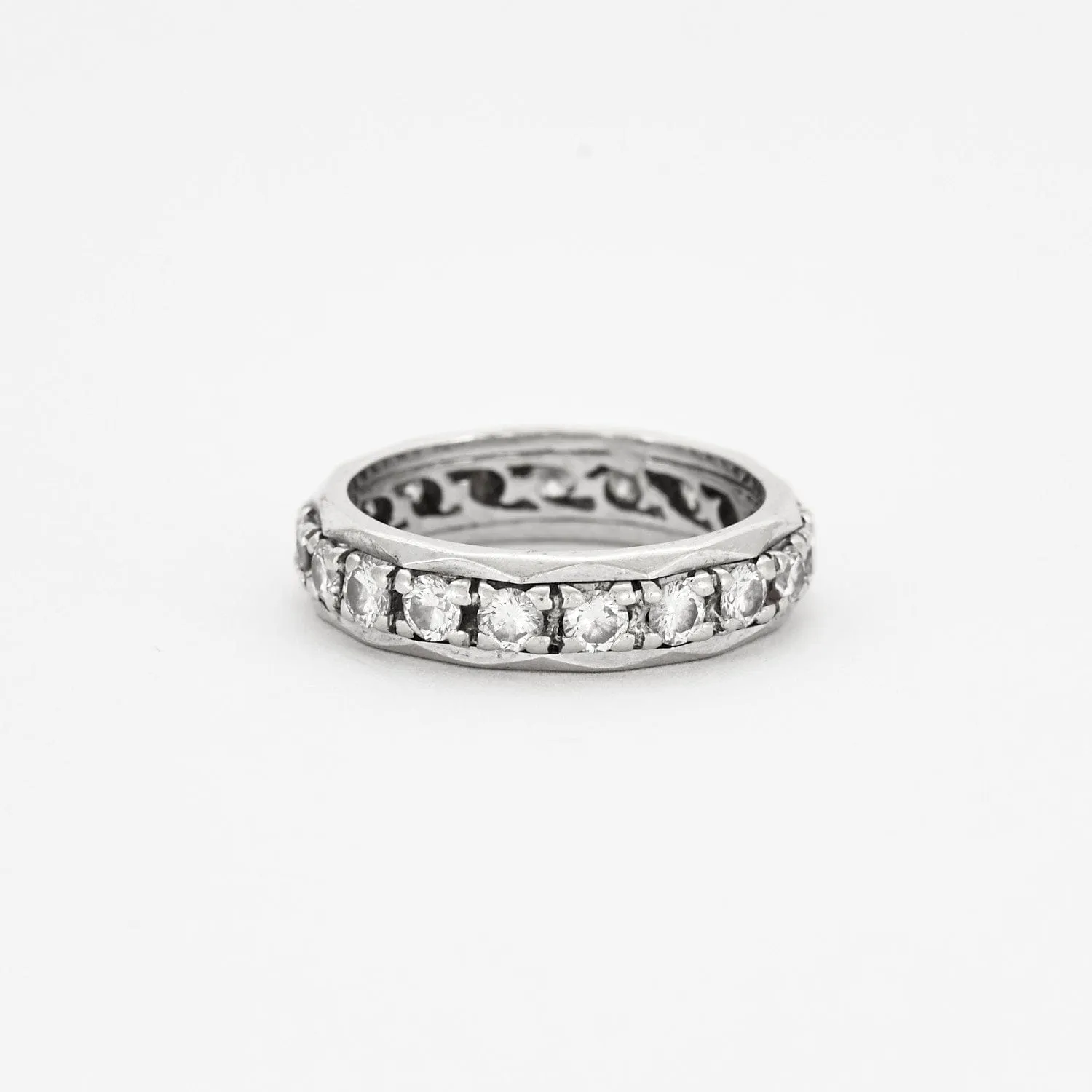 Alliance en or gris et diamants sold by 58 Facettes product image thumbnail 4