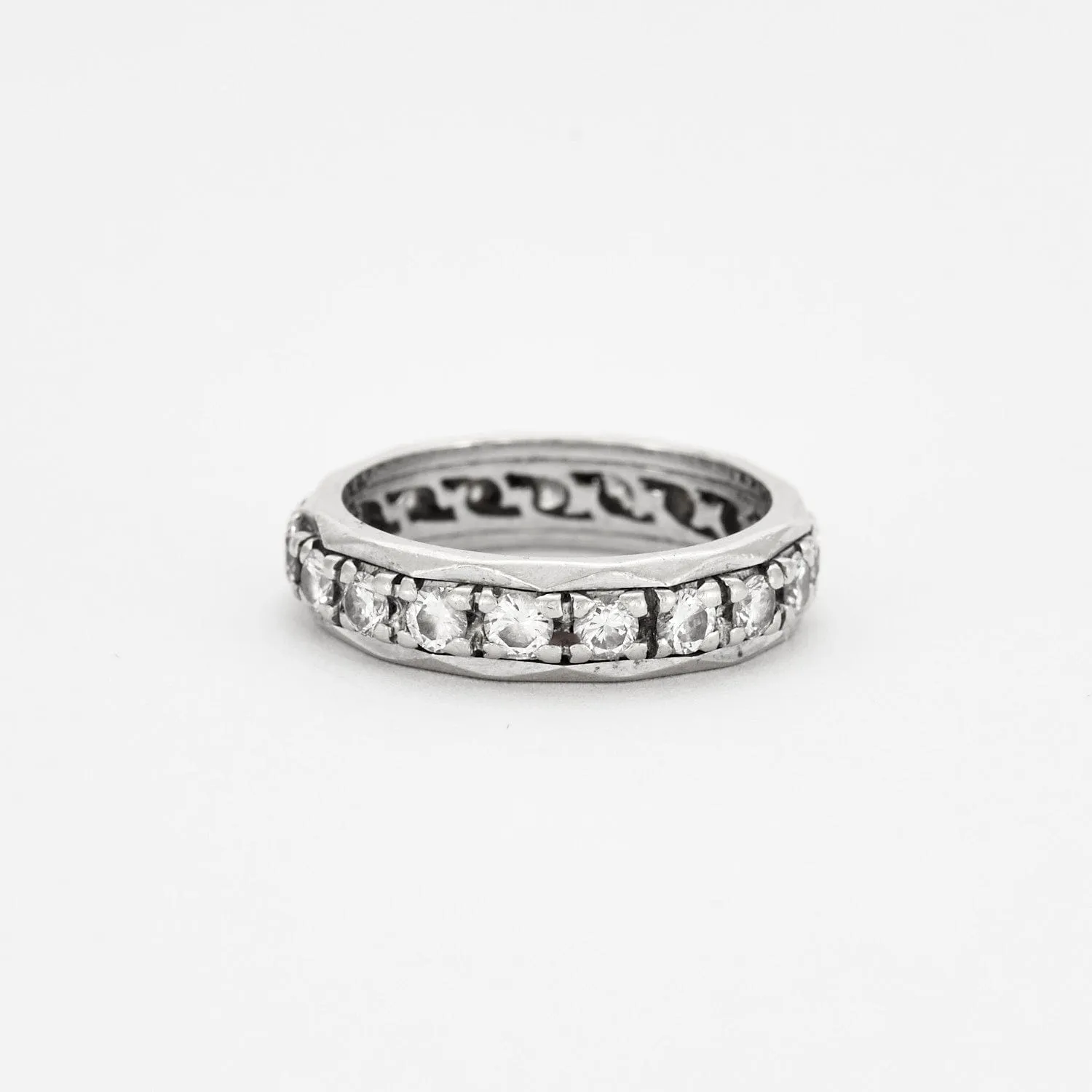 Alliance en or gris et diamants sold by 58 Facettes product image thumbnail 5