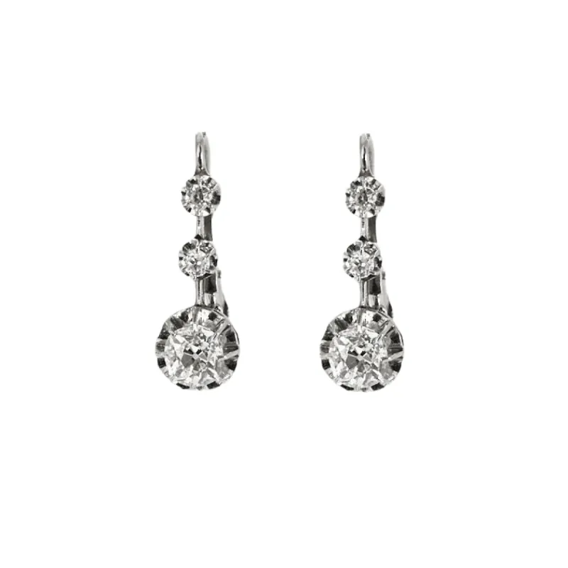 Bouucles d'oreilles dormeuses Art Déco platine diamants sold by 58 Facettes