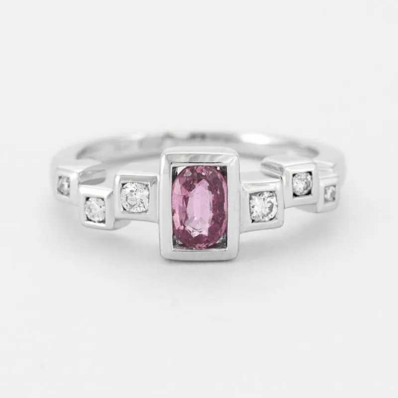 Bague en or gris Saphir rose et diamants sold by 58 Facettes