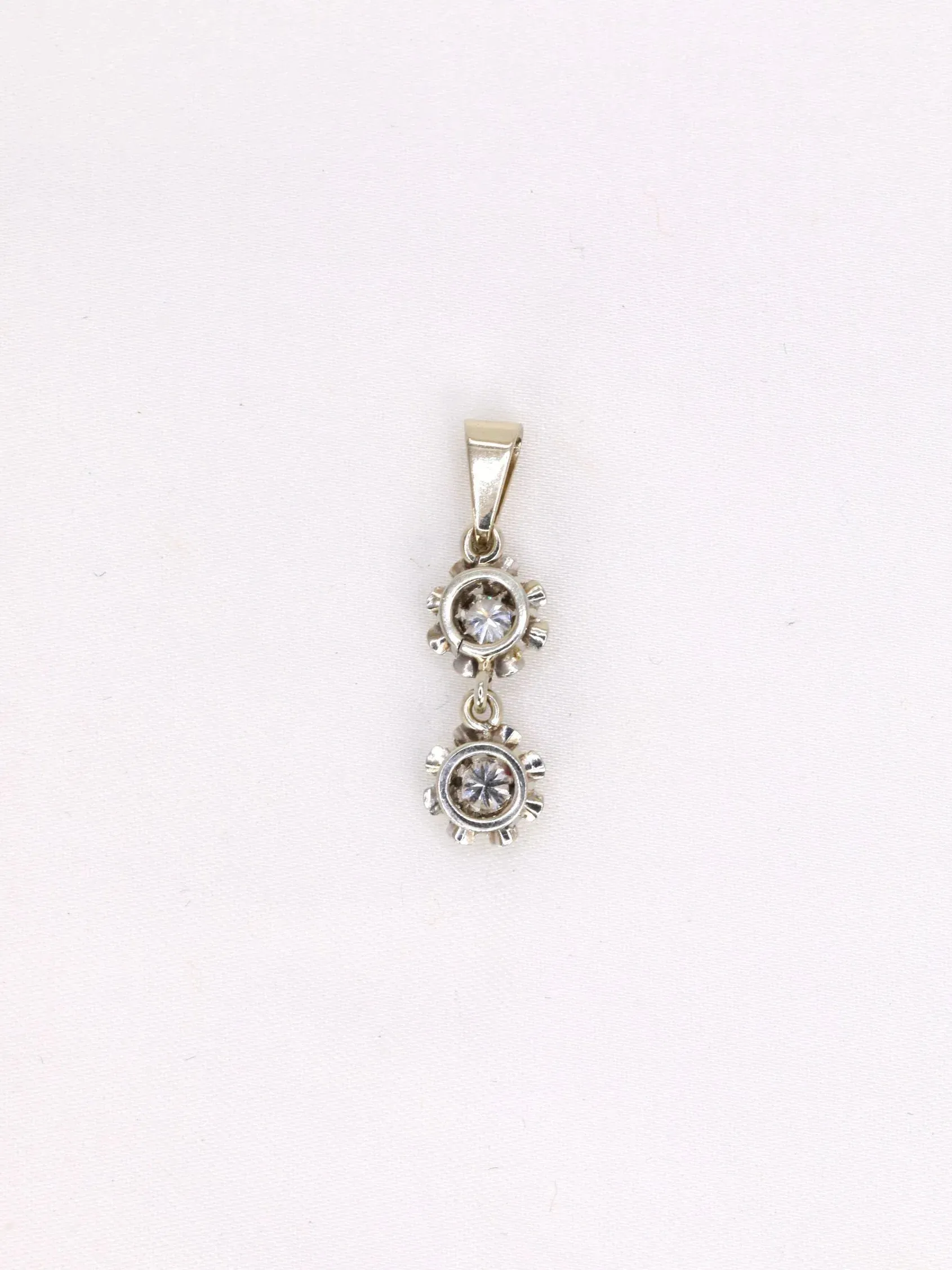 Pendentif or blanc diamants taille brillant 0,20 ct sold by 58 Facettes product image thumbnail 4
