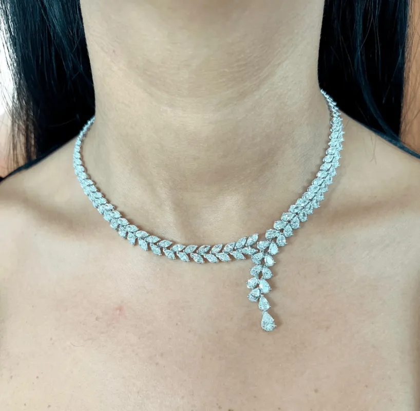 Cocktail rivière diamant collier diamants poires sold by 58 Facettes