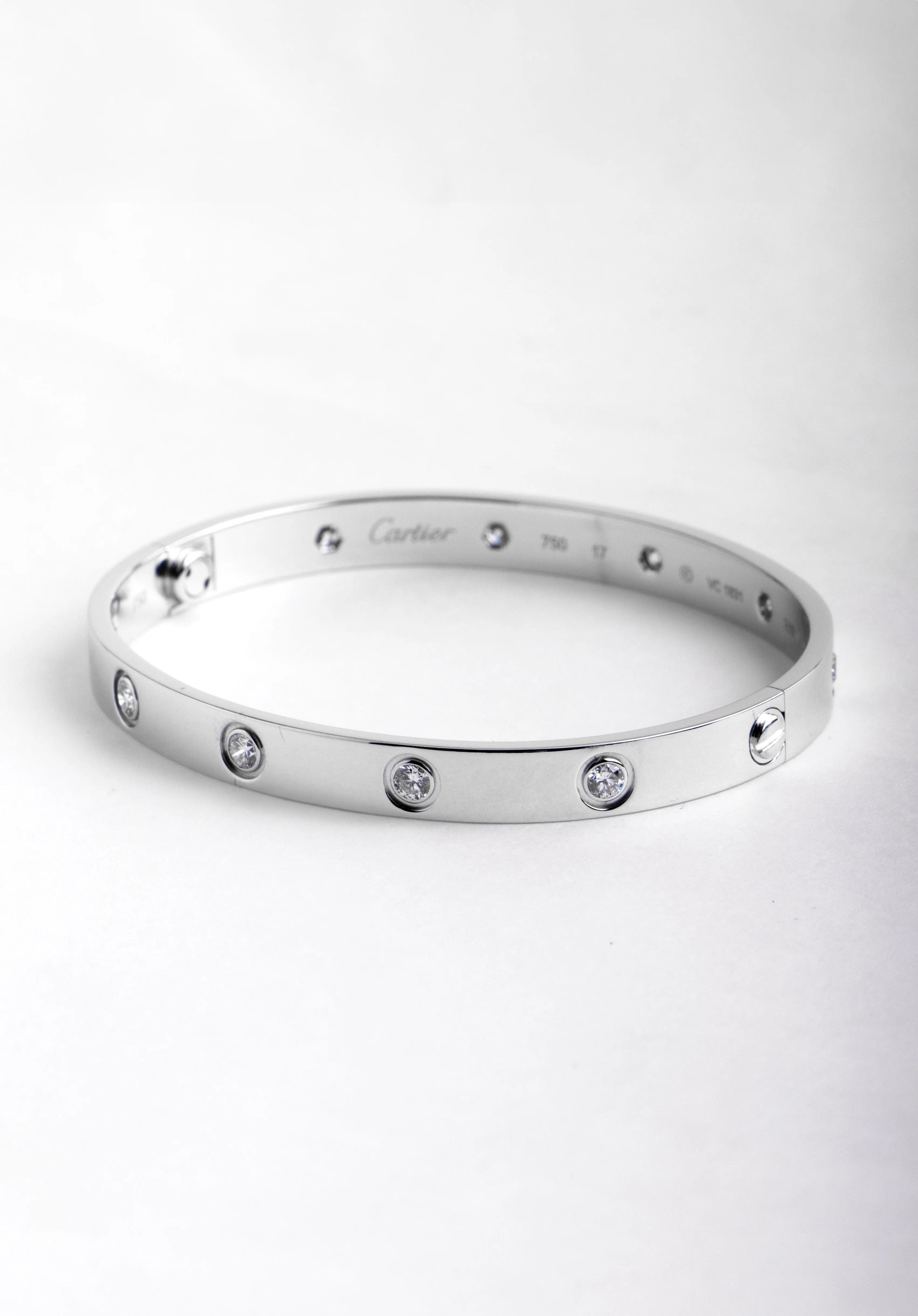 CARTIER - Bracelet Love Or Blanc 10 diamants sold by 58 Facettes product image thumbnail 2