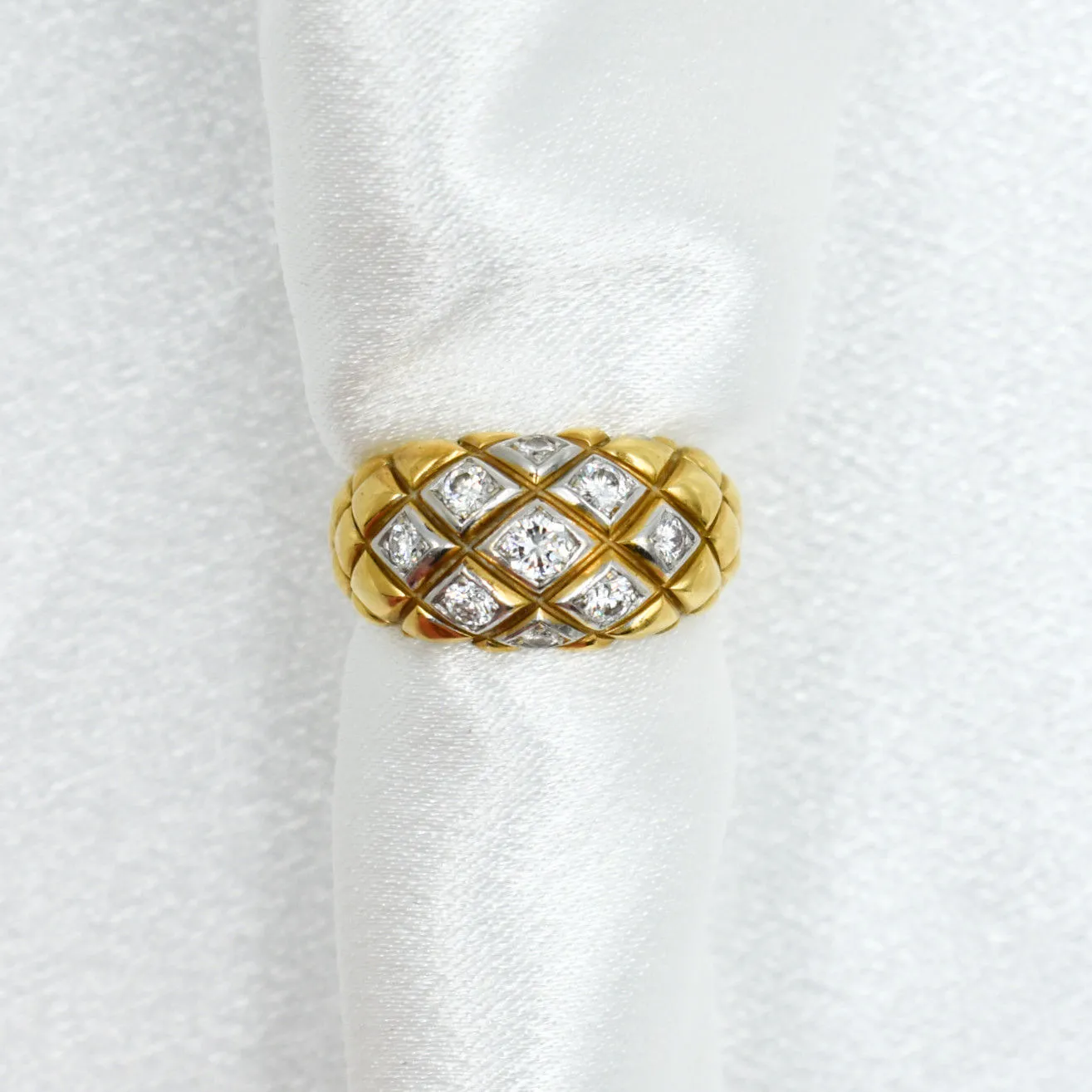 Bague jonc or jaune et diamants sold by 58 Facettes