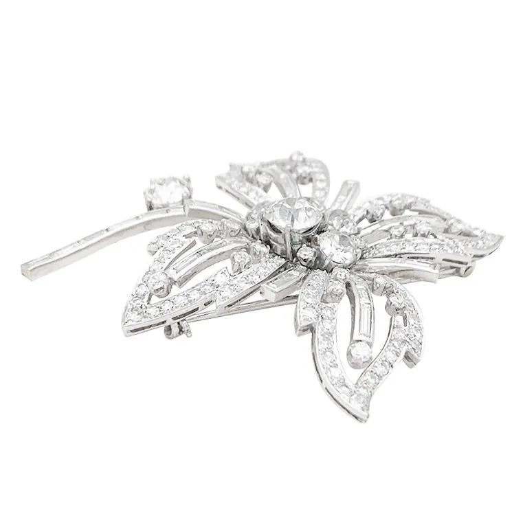 Broche Fleur en platine et or blanc 18K, diamants sold by 58 Facettes product image thumbnail 5